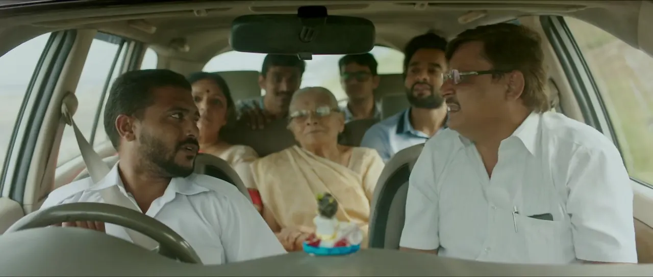 Mitron 2018 HDRip 900Mb Full Hindi Movie Download 720p ESub